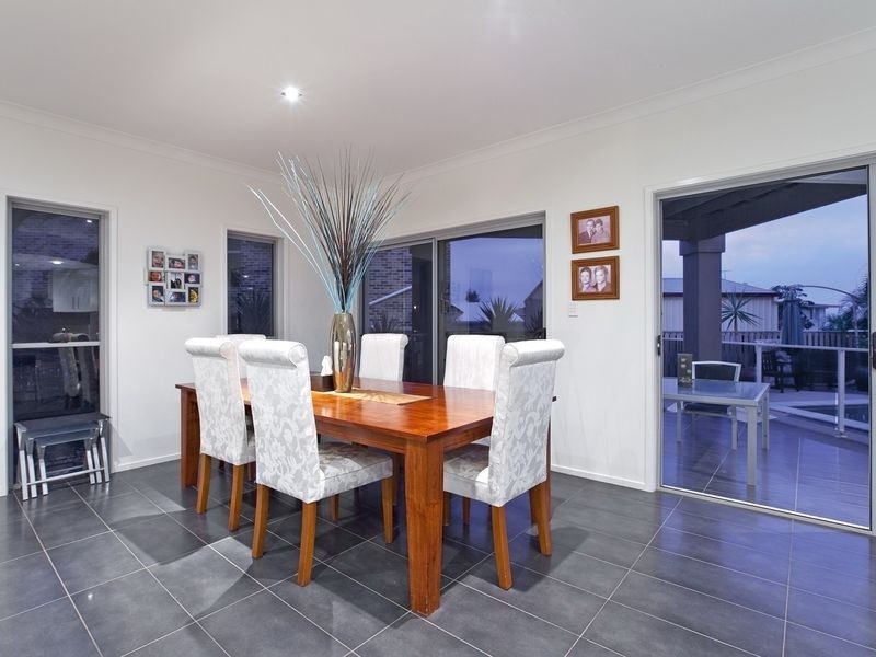 9 Creedin Court, Redland Bay QLD 4165