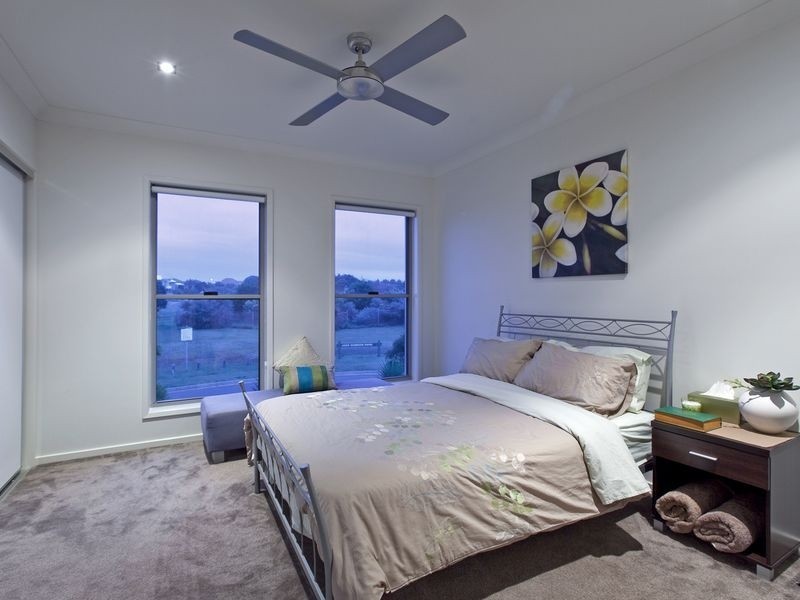 9 Creedin Court, Redland Bay QLD 4165