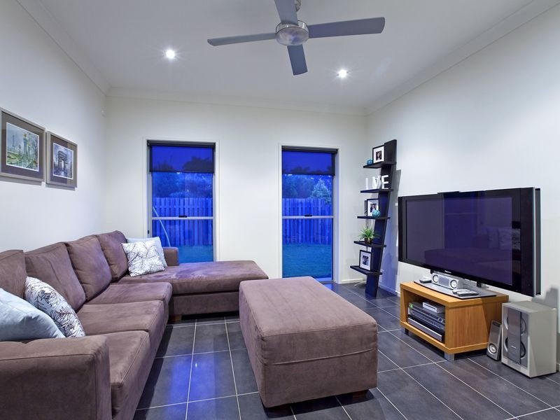9 Creedin Court, Redland Bay QLD 4165