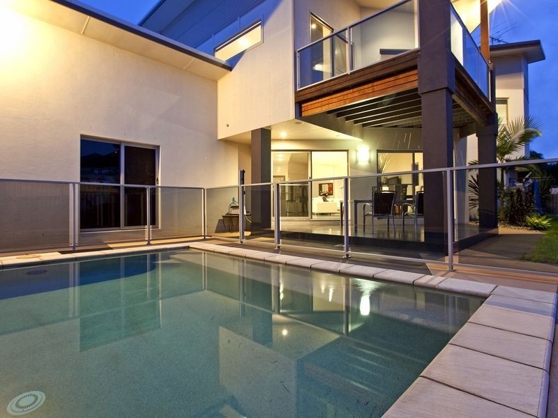 9 Creedin Court, Redland Bay QLD 4165