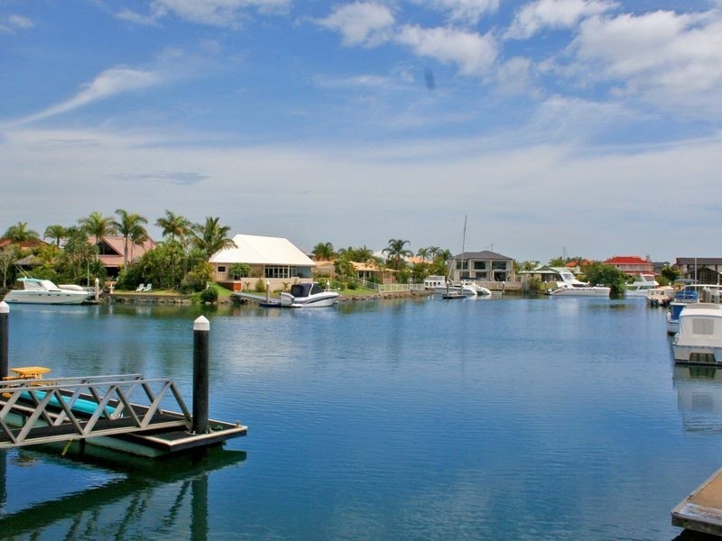22 Compass Court, Raby Bay QLD 4163