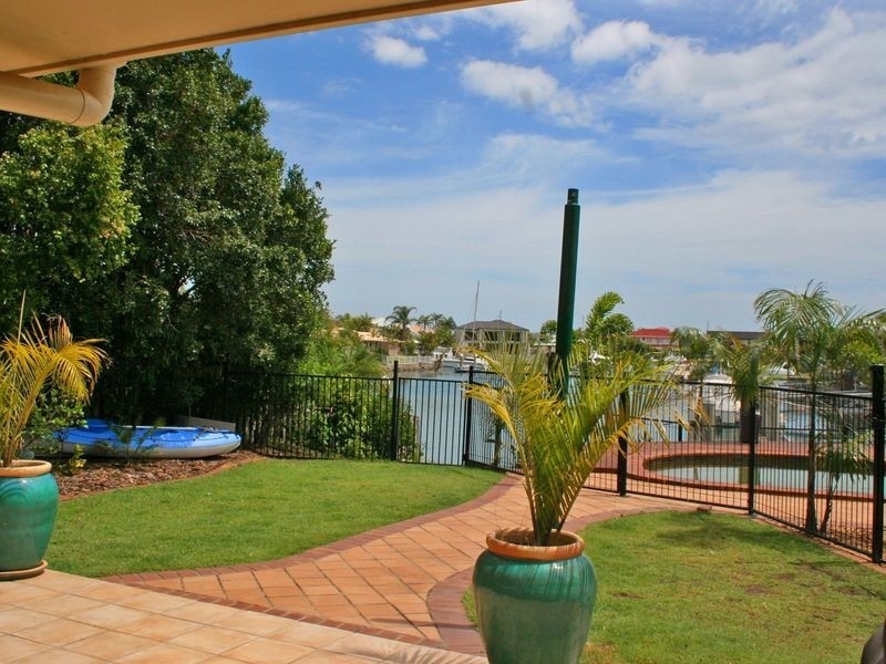 22 Compass Court, Raby Bay QLD 4163