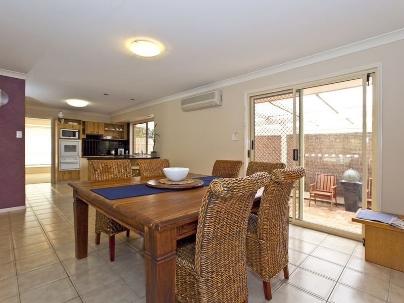 6 Holz Street, Victoria Point QLD 4165