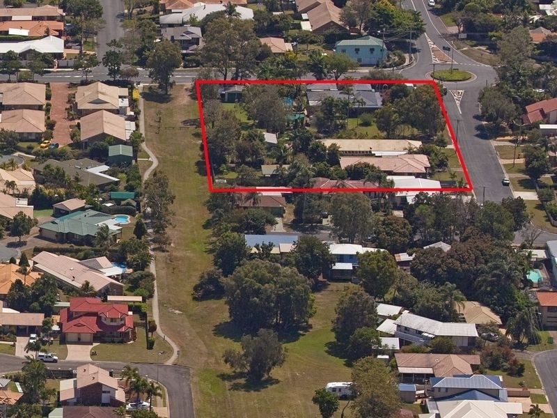 8 Holz Street, Victoria Point QLD 4165