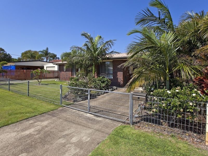 8 Holz Street, Victoria Point QLD 4165