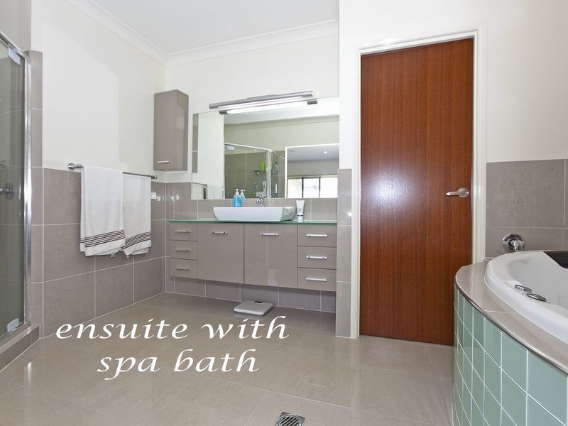 1 Sandune Place, Thornlands QLD 4164