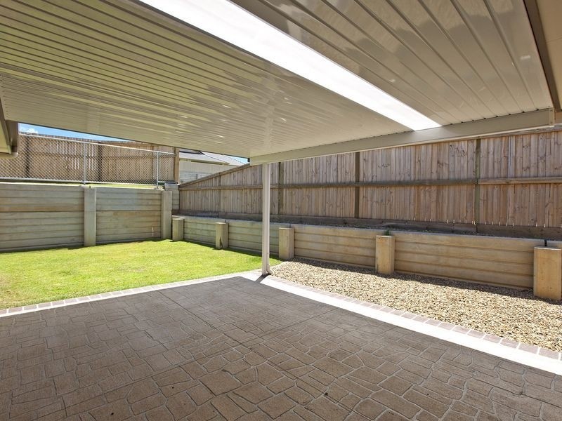 45 Emperor Drive, Redland Bay QLD 4165