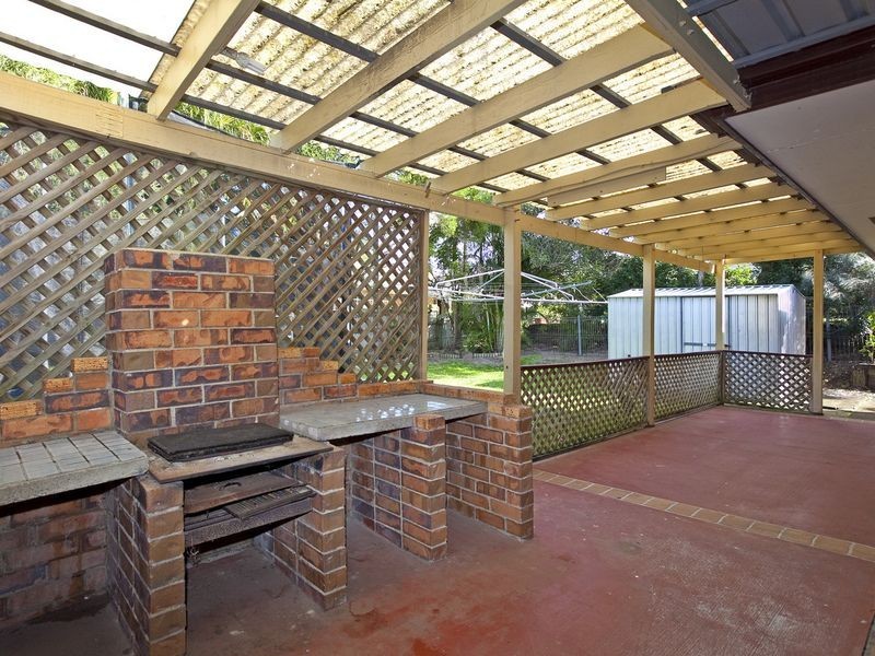 37 Strachan Road, Victoria Point QLD 4165