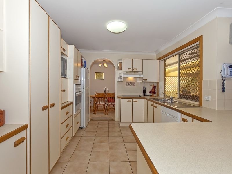 80 Clive Road, Birkdale QLD 4159