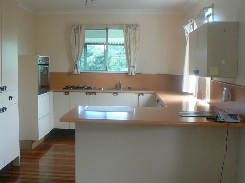 15 Cleveland Redland Bay Road, Cleveland QLD 4163