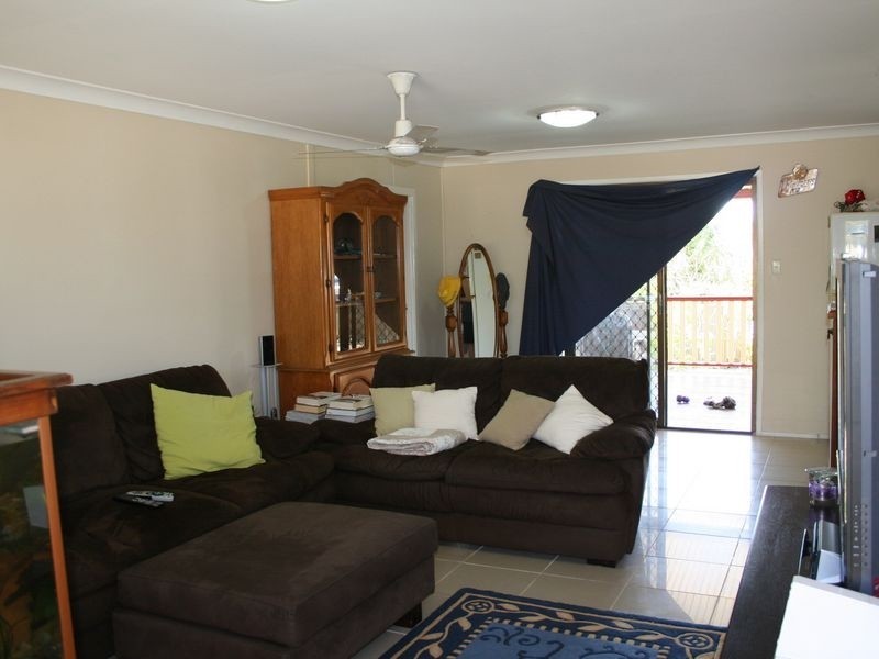 17 Lark Street, Birkdale QLD 4159
