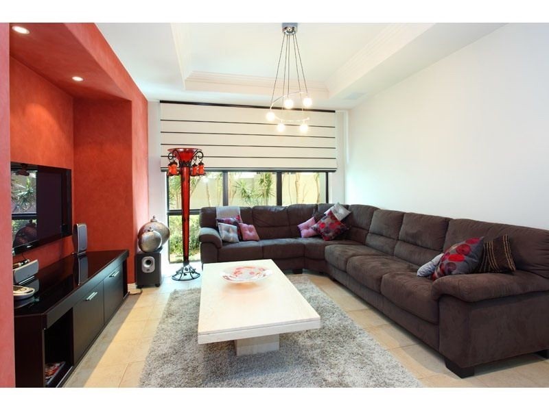 3 Plymouth Court, Raby Bay QLD 4163