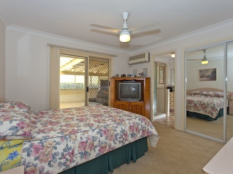 80 Clive Road, Birkdale QLD 4159
