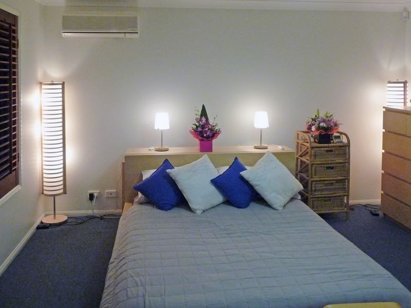 18 Trafalgar Vale Ave, Wellington Point QLD 4160