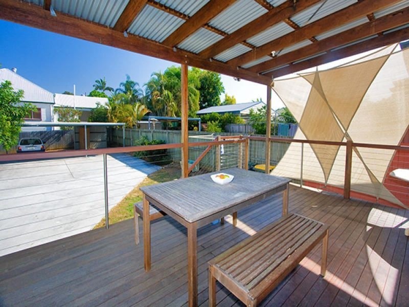 205 Cornwall Street, Greenslopes QLD 4120