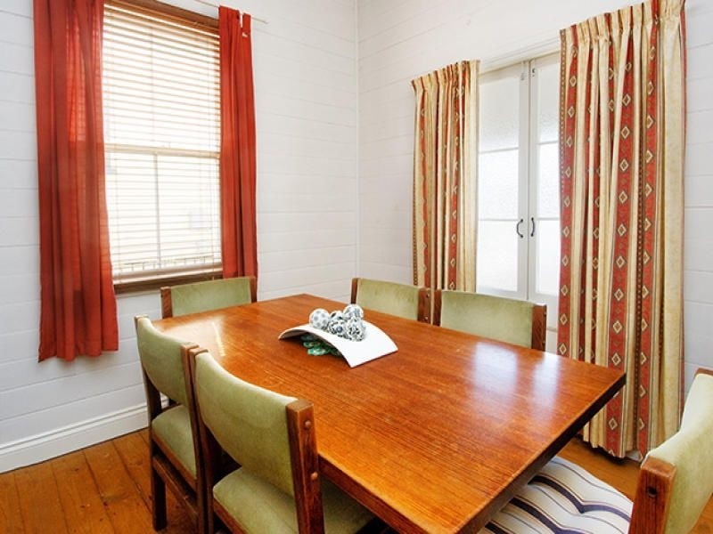 205 Cornwall Street, Greenslopes QLD 4120