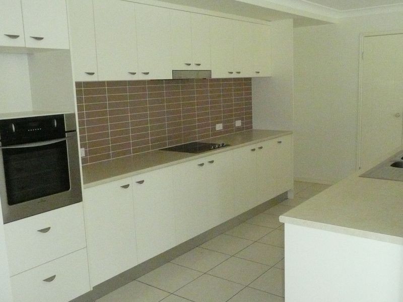 18 Sam Place, Thornlands QLD 4164