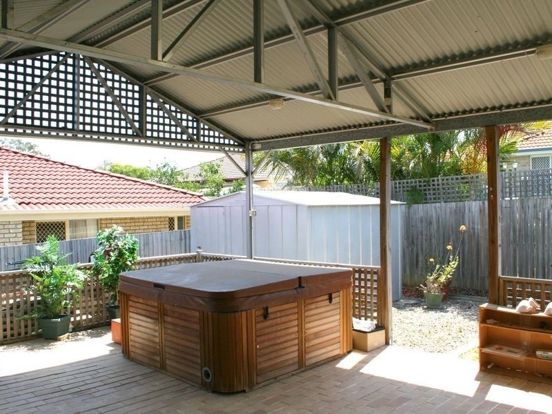16 Walnut Court, Birkdale QLD 4159