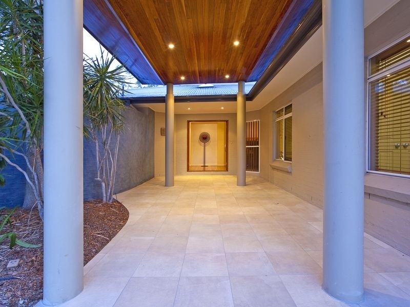 12 Melaleuca Drive, Capalaba QLD 4157