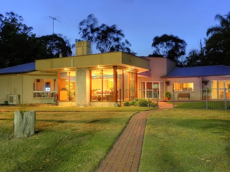 12 Melaleuca Drive, Capalaba QLD 4157