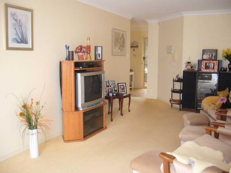 28/2 Queen Street, Cleveland QLD 4163