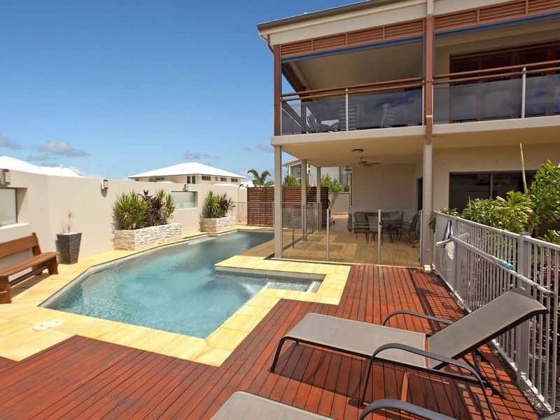 10 Beddoe Street, Thornlands QLD 4164