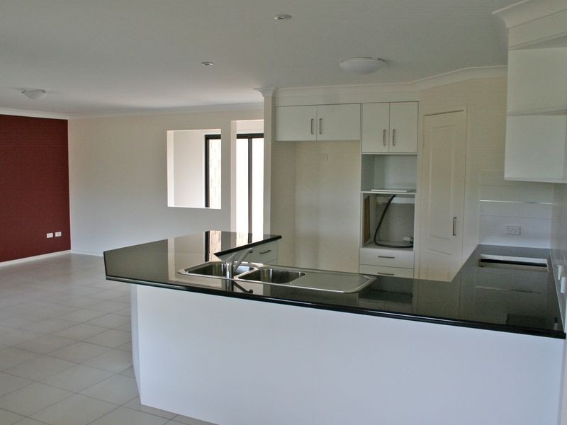 11 George Thorn Drive, Thornlands QLD 4164