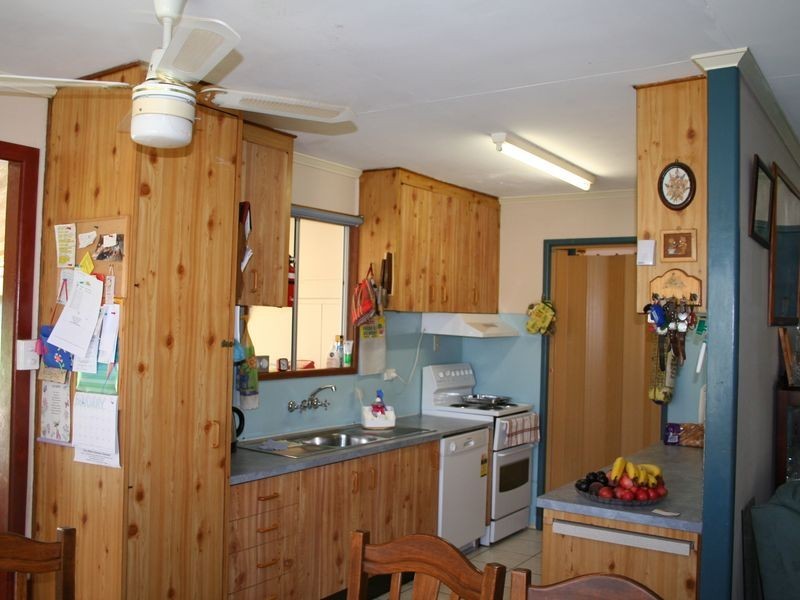 108 Passage Street, Cleveland QLD 4163