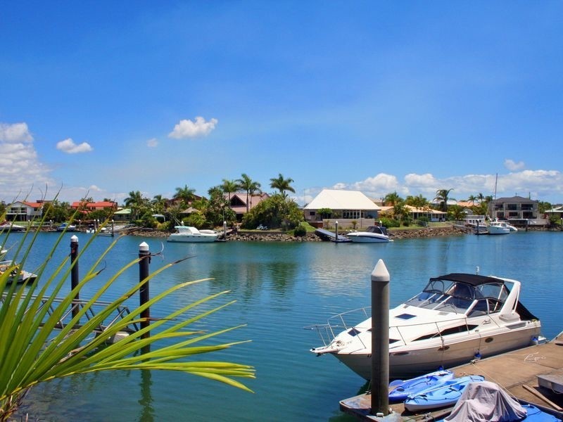22 Compass Court, Raby Bay QLD 4163