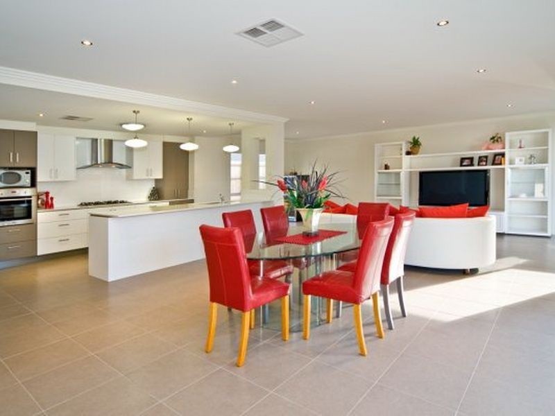 13 Seaspray Street, Thornlands QLD 4164