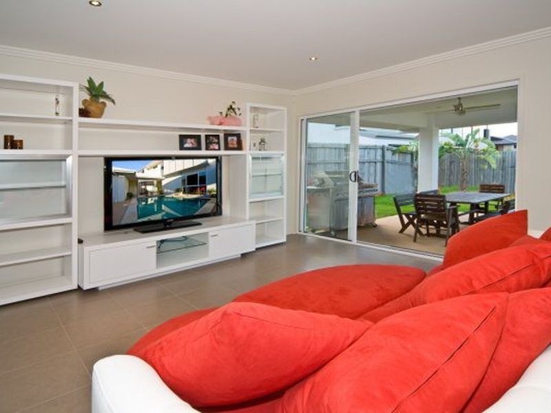 13 Seaspray Street, Thornlands QLD 4164