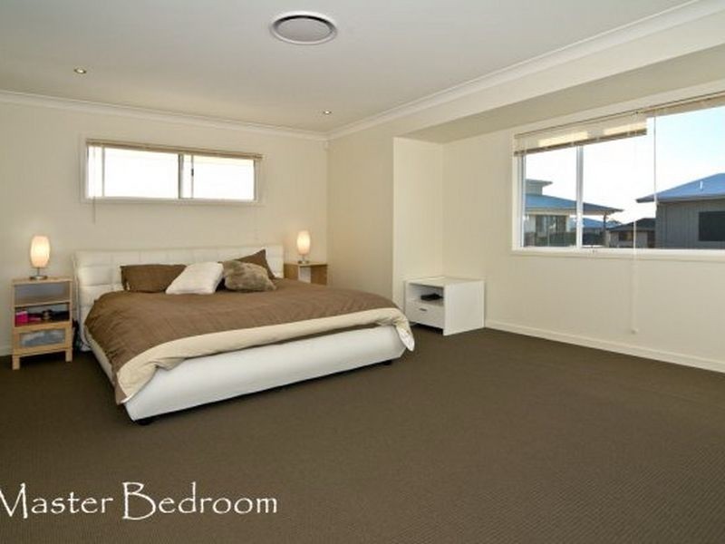 13 Seaspray Street, Thornlands QLD 4164