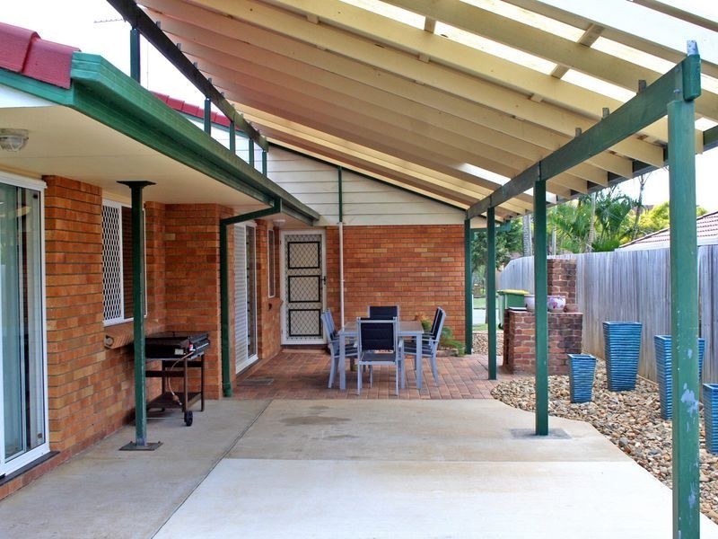 52 Beach Street, Cleveland QLD 4163