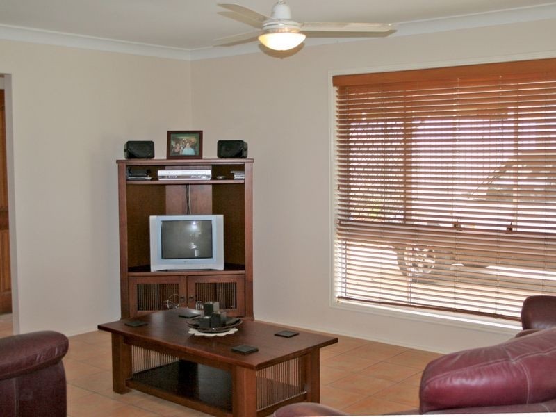 52 Beach Street, Cleveland QLD 4163