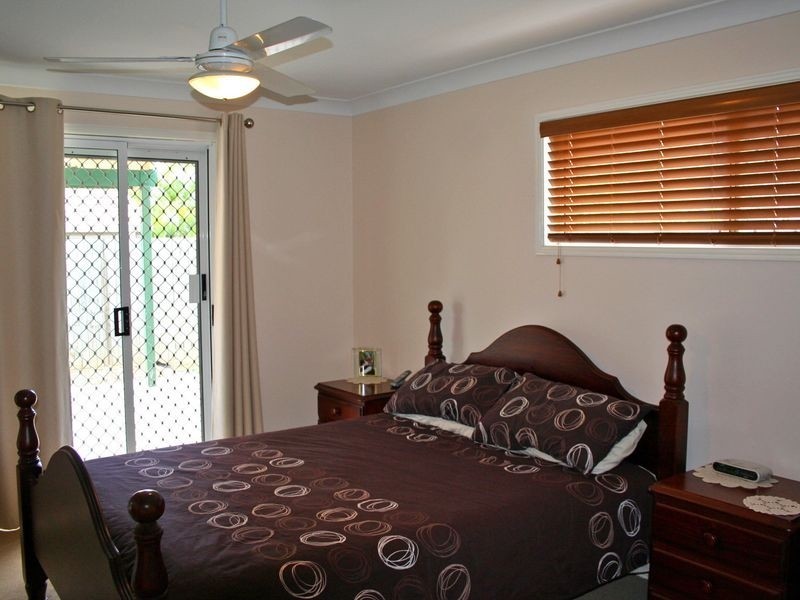 52 Beach Street, Cleveland QLD 4163