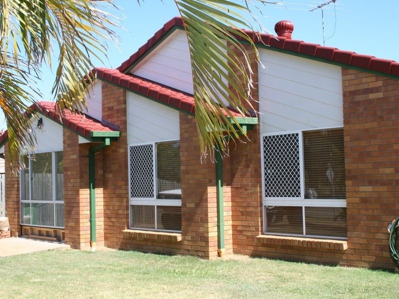 52 Beach Street, Cleveland QLD 4163