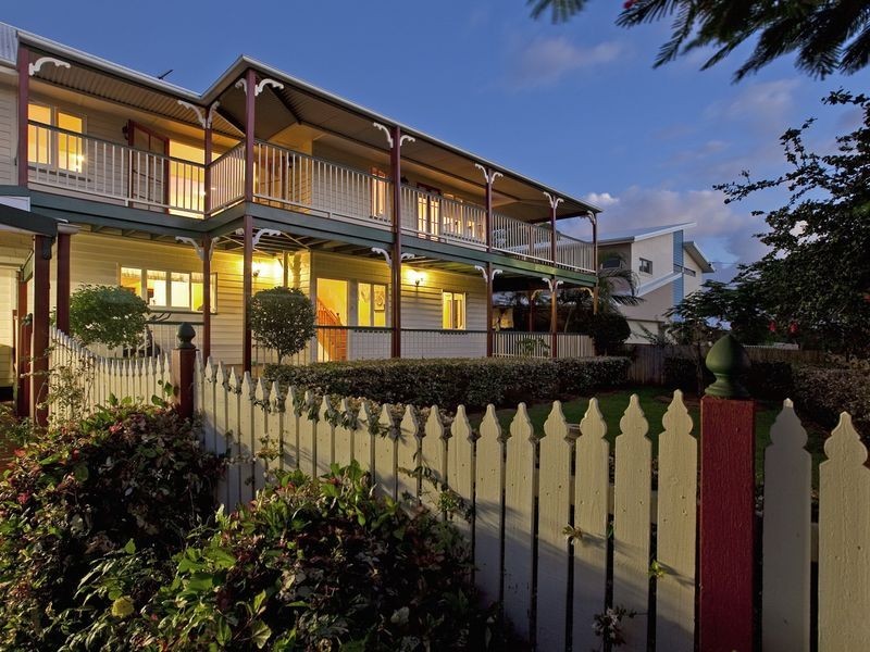 89 Main Road, Wellington Point QLD 4160