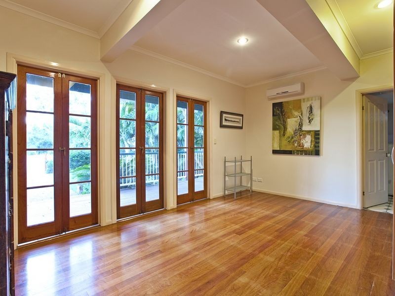 89 Main Road, Wellington Point QLD 4160
