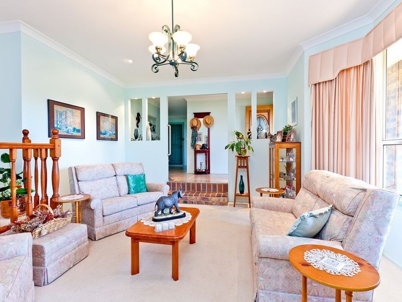 10 Cazna Court, Redland Bay QLD 4165