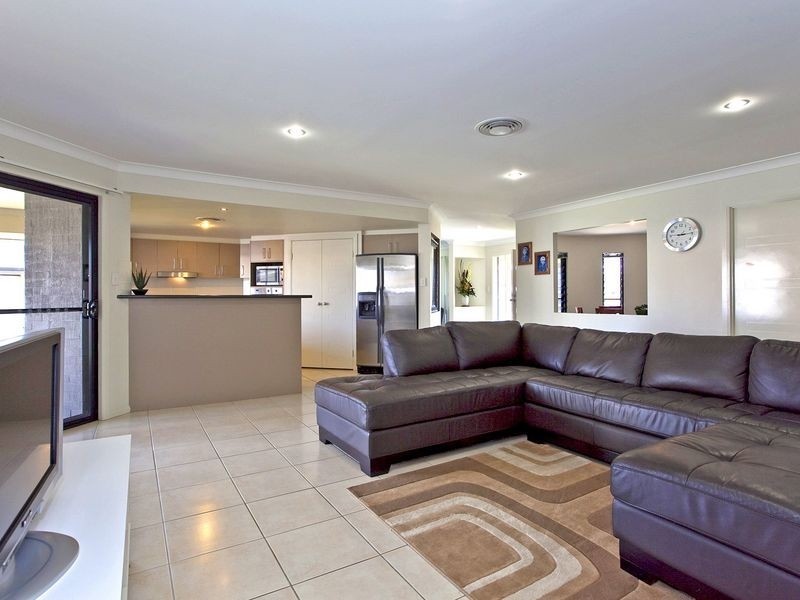 15 Waterville Drive, Thornlands QLD 4164