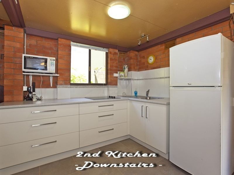 24 Thistle Street, Ormiston QLD 4160