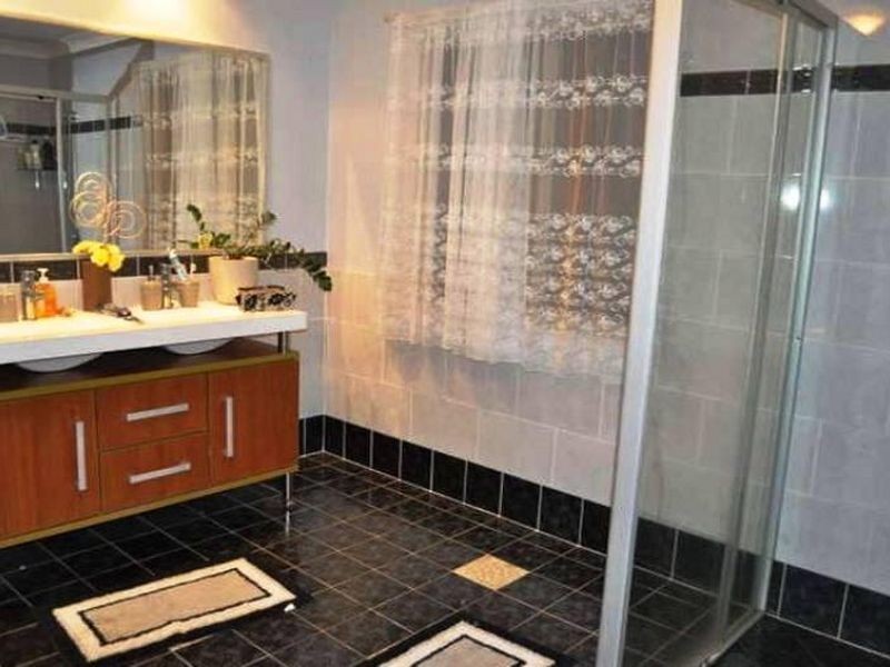 7 Creedin Court, Redland Bay QLD 4165