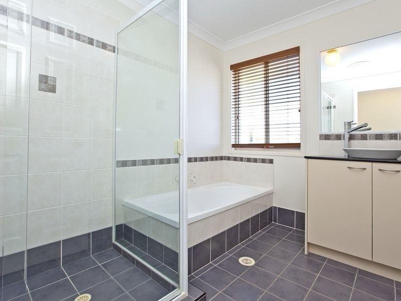 2 Foreshore Terrace, Cleveland QLD 4163