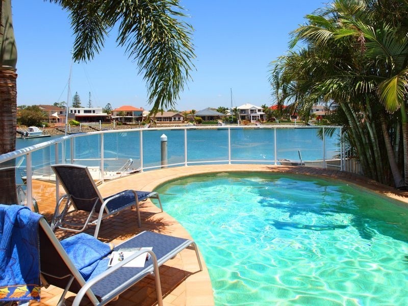 10 Martingale Court, Raby Bay QLD 4163