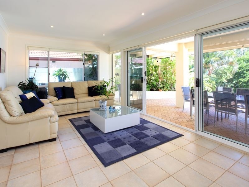 10 Martingale Court, Raby Bay QLD 4163