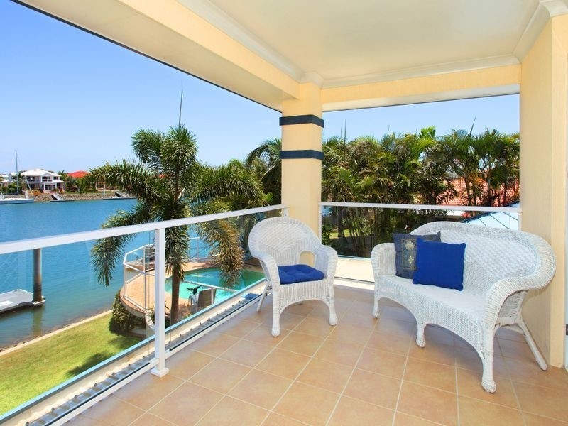 10 Martingale Court, Raby Bay QLD 4163