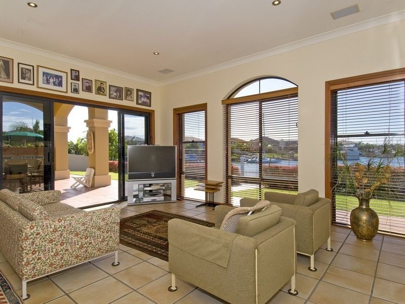 26 Nautilus Drive, Raby Bay QLD 4163