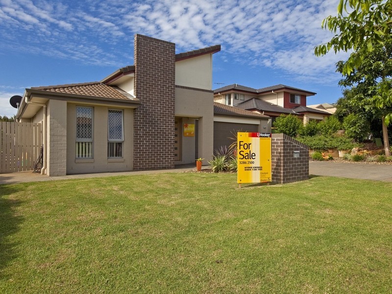 10 Whitsunday Place, Redland Bay QLD 4165