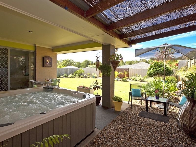 10 Whitsunday Place, Redland Bay QLD 4165