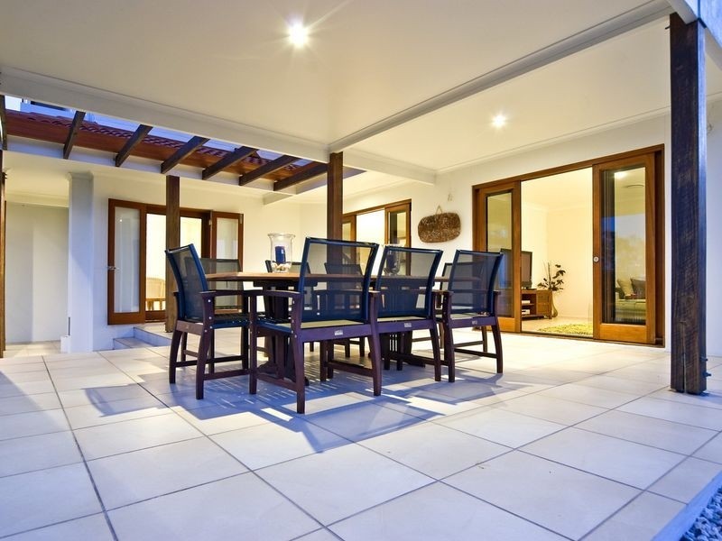 23 Main Road, Wellington Point QLD 4160